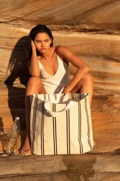 SunnyLife Casa Tunisa Tote Bag -Luna Beach Shop S30CARIS Bag Multi Lifestyle